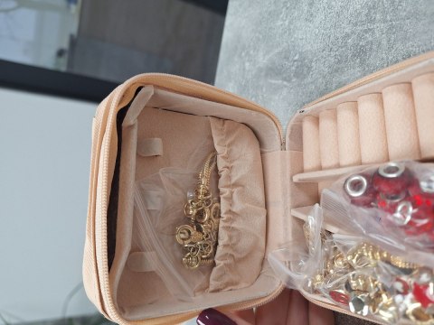 Zestaw Do Tworzenia Robienia Biżuterii, Bransoletek, Charmsy, Zawieszki, Koraliki Odcienie Czerwieni Przecena 1